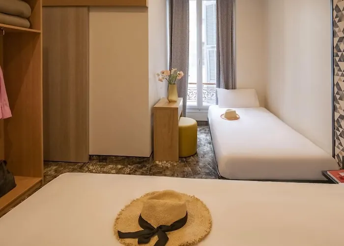 D'ostende Otel 2*