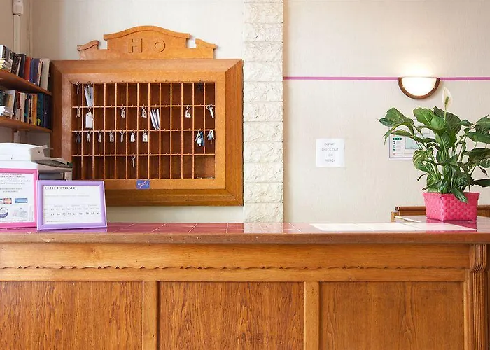 奥斯特德酒店 2*